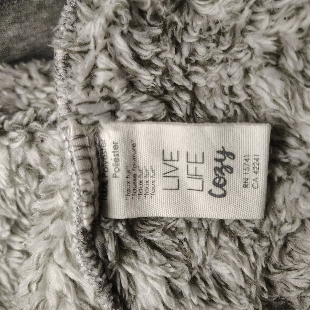 PJ Salvage Heather Gray Faux Fur Shorts Size Small - Picture 8 of 9